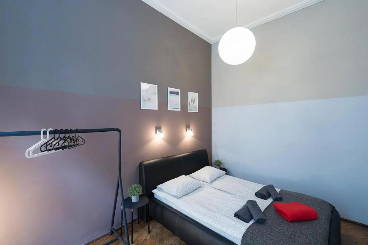 Vaci Street Apartments Budapeste Exterior foto